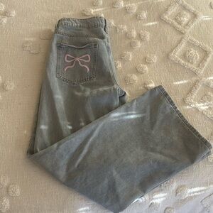 Edikted low rise bow jeans
